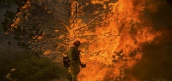 ไฟป่าแคลิฟอร์เนียยังลามไม่หยุด ล่าสุดเผาบ้านปชช.วอดทะลุ “1,000 หลัง”